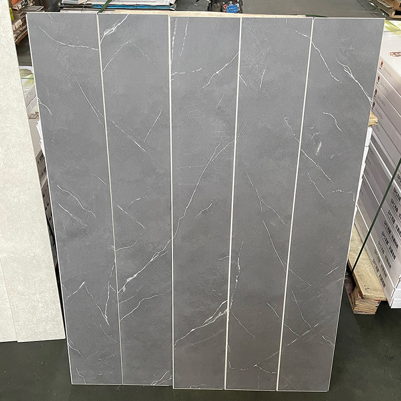 White and Black Marble Wooden Grain Rigid Core Interlock Click Lock Vinyl Plank Floor Piso PVC Interior Click Piso SPC Flooring