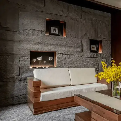 How a 18th-Century Stone Farmhouse in Provence Got Restored – The Local Stone Mason Asked Which Quarry It Came From